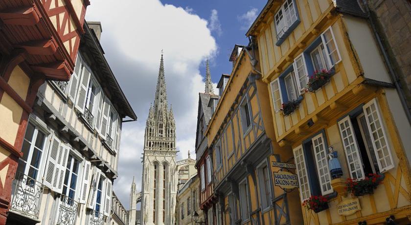 DORMIR EN VILLE - À 450 m du centre historique Quimper Chambre photo